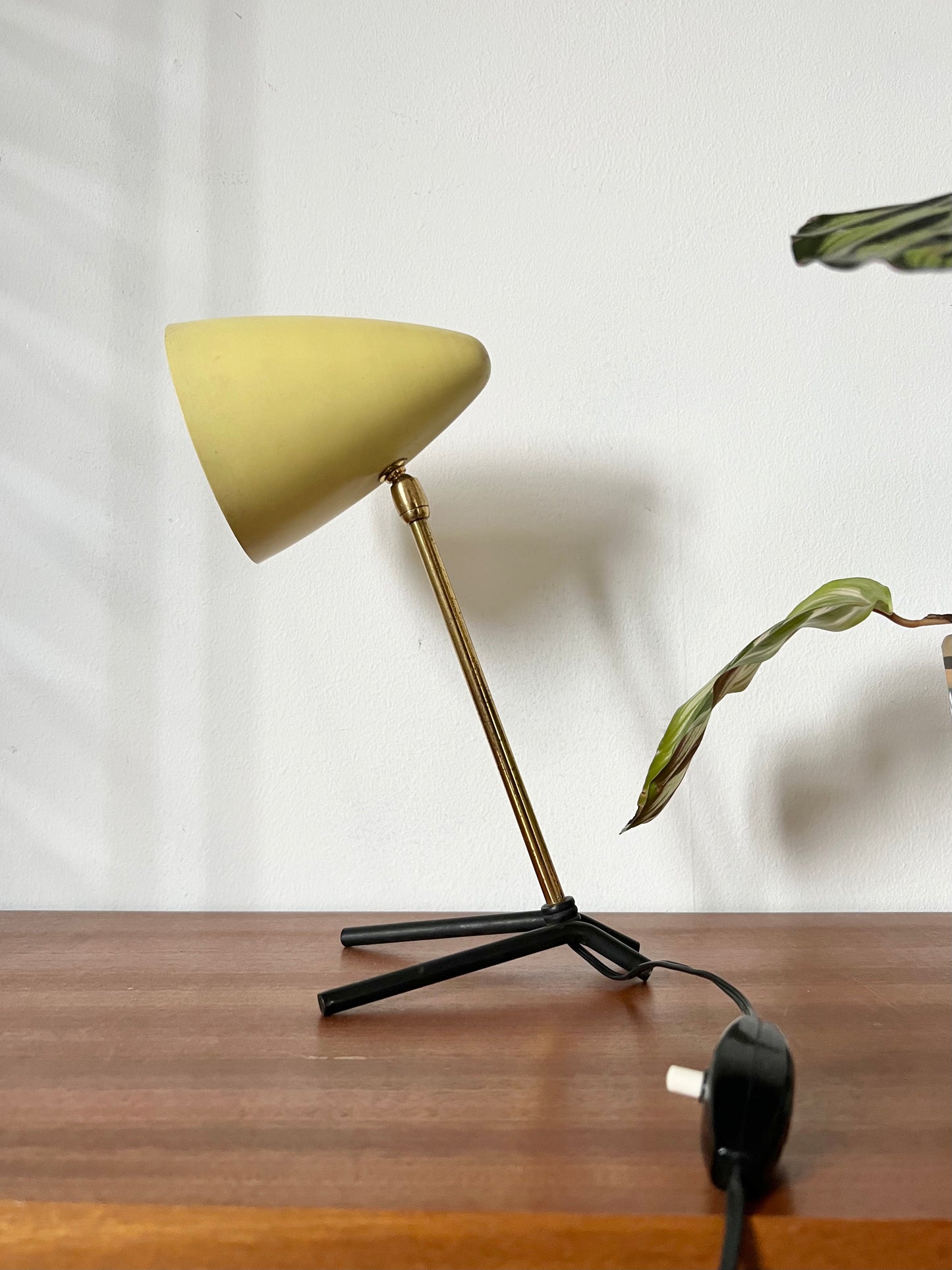 Mid Century Italian Tripod Lamp