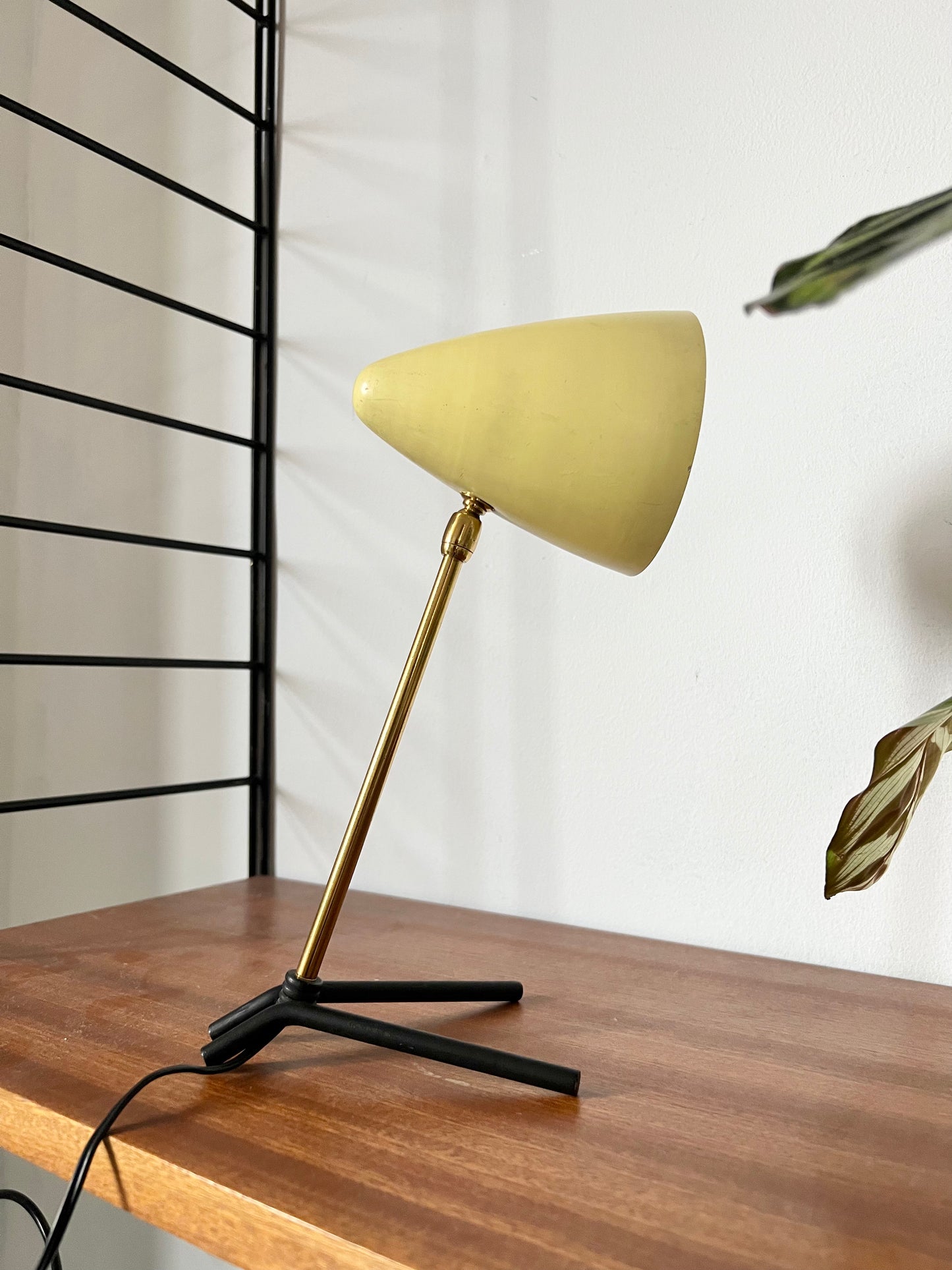 Mid Century Italian Tripod Lamp