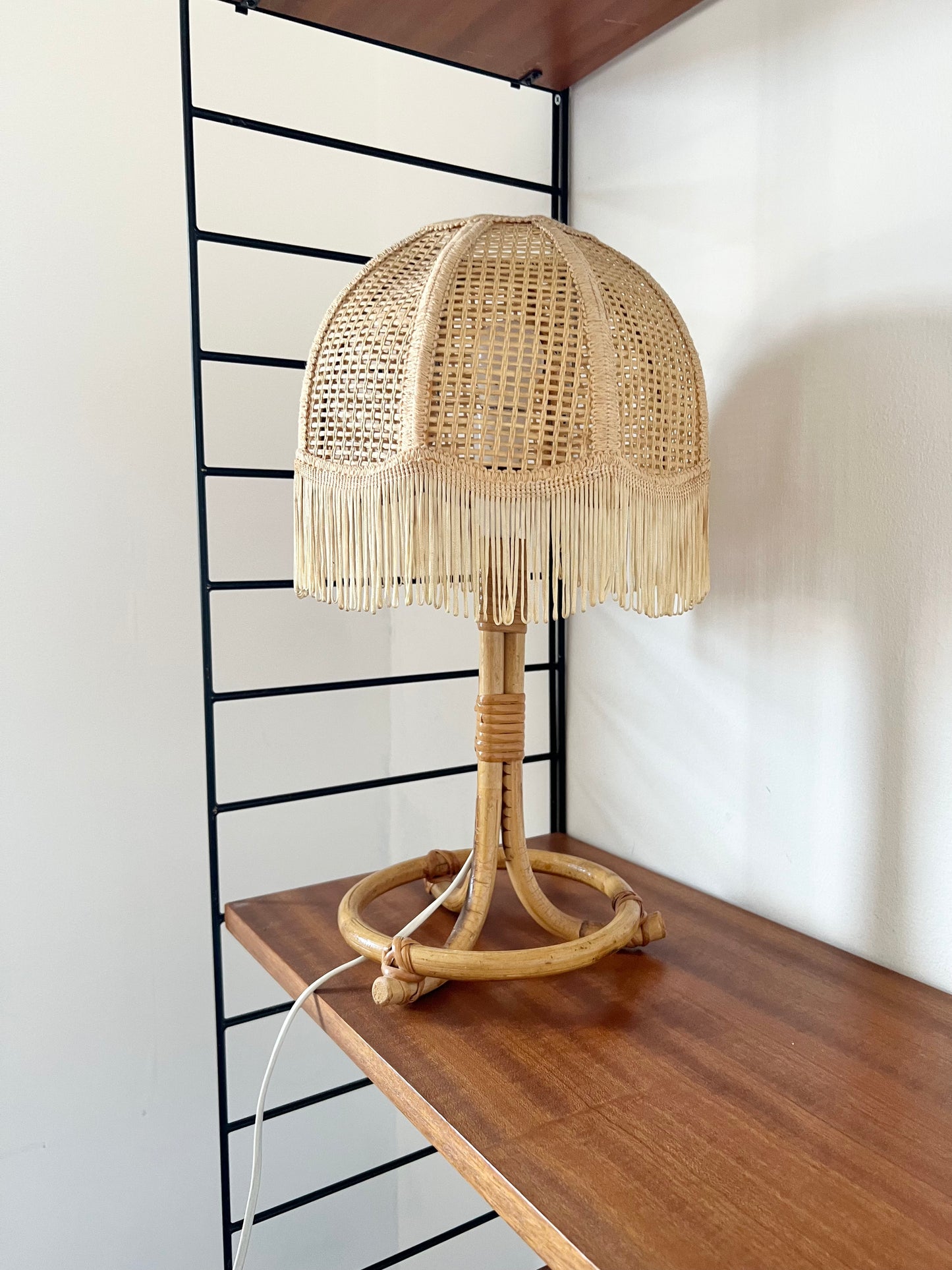 Mid Century 70s Rattan & Bamboo Table lamp